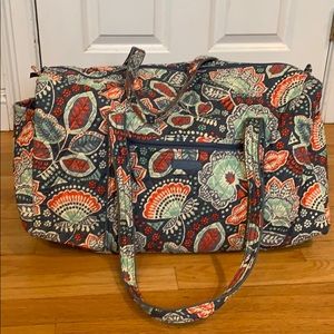 Vera Bradley Large Duffle - Nomadic Floral